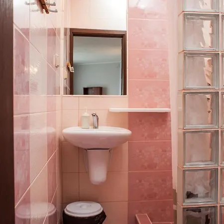 Rum i privatbostad Antylia3 *