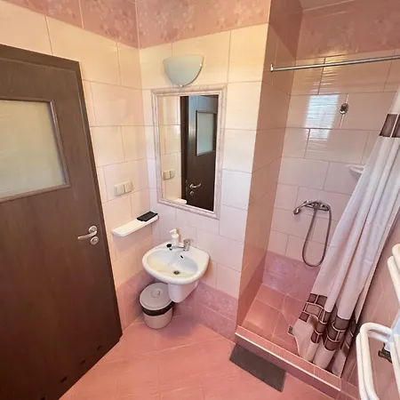 Kwatera prywatna Antylia3 *