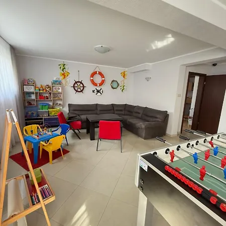 Kwatera prywatna Antylia3 *